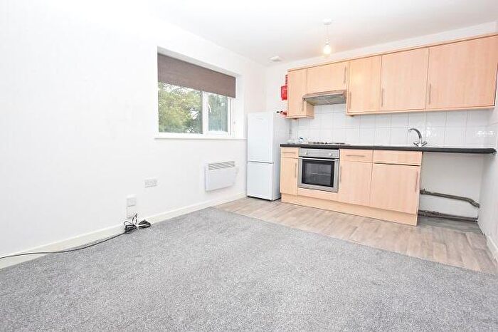 1 Bedroom Apartment To Rent In Tollgate Court, Sheffield, S3