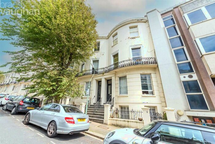 2 Bedroom Flat To Rent In Brunswick Road, Hove, BN3