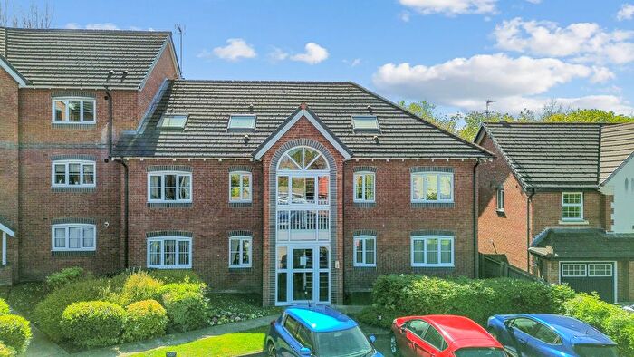 2 Bedroom Flat For Sale In Delph Hollow Way, St. Helens, WA9