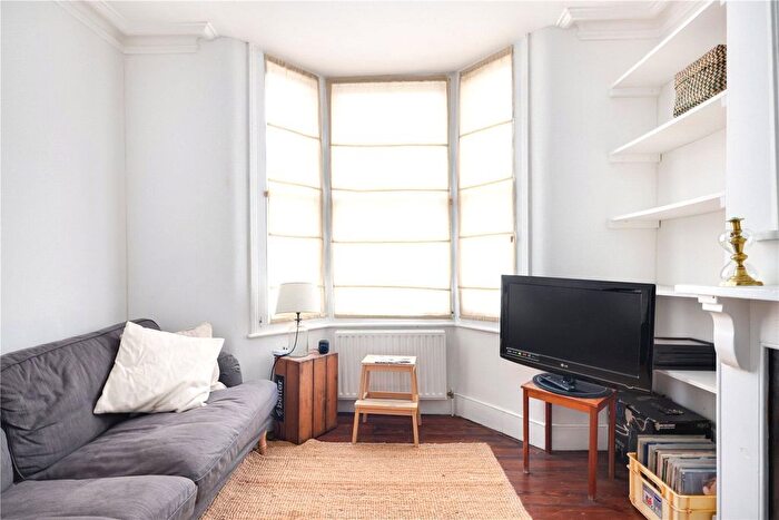 1 Bedroom Flat For Sale In Mabley Street, Hackney, London, E9