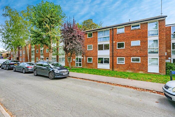 2 Bedroom Flat For Sale In Datchet Close, Hemel Hempstead, HP2
