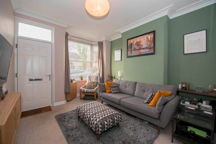 2 Bedroom Terraced House To Rent In Hungerhill Road, Nottingham, NG3