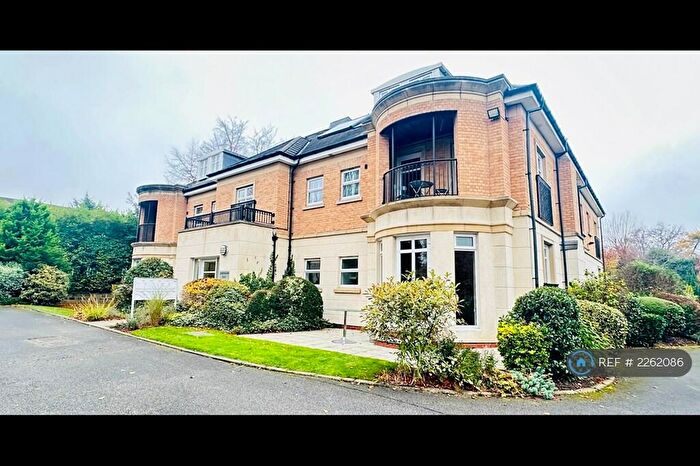2 Bedroom Flat To Rent In Sandringham House, Leeds, LS17