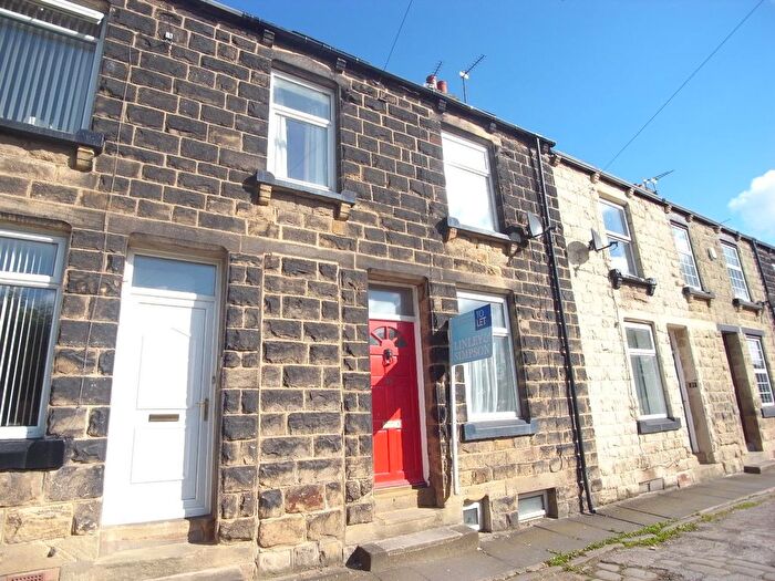 2 Bedroom Detached House To Rent In Morton Terrace, Guiseley, Leeds, West Yorkshire, Uk, LS20