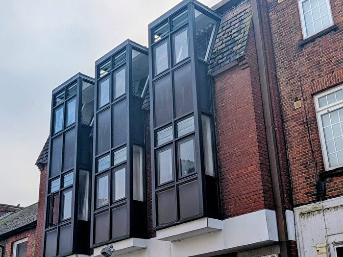 1 Bedroom Flat To Rent In Station Road, Redhill, RH1