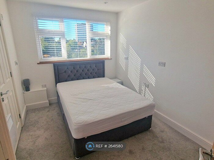 3 Bedroom Detached House To Rent In Uckfield Road, Enfield, EN3
