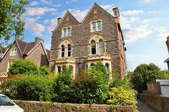 2 Bedroom Flat To Rent In Princes Road, Clevedon, BS21