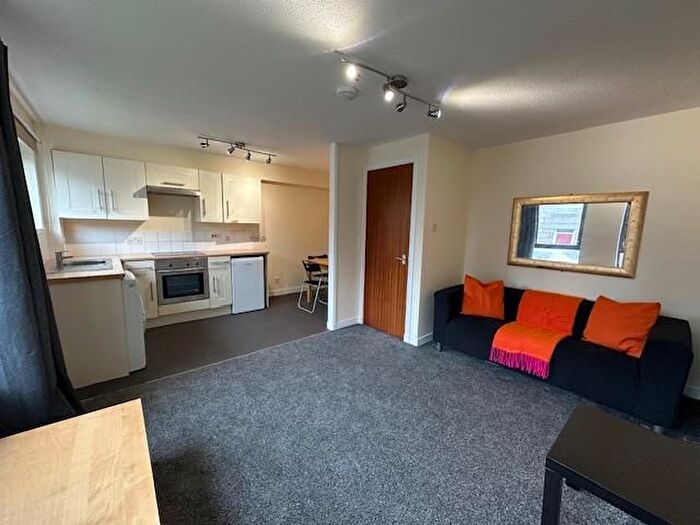 1 Bedroom Flat To Rent In Jute Street, Aberdeen, AB24