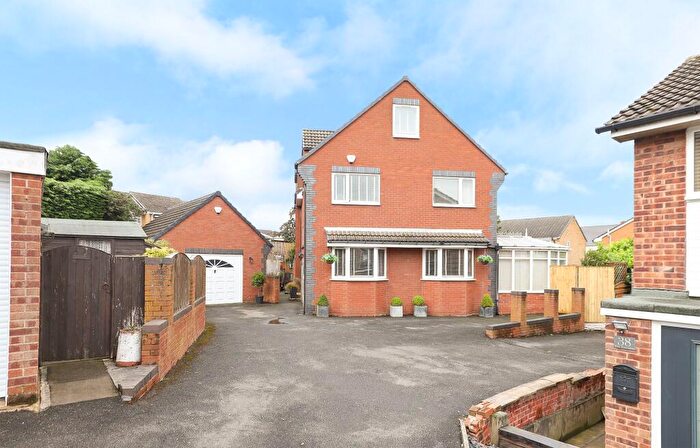 4 Bedroom Detached House For Sale In Cornwall Drive, Grassmoor, S42