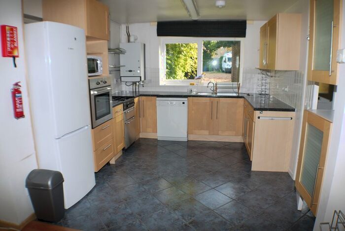 4 Bedroom Semi-Detached House To Rent In Oyster Row, Cambridge, CB5