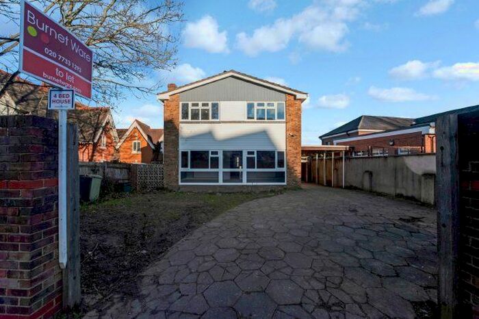 4 Bedroom Terraced House To Rent In Plaistow Lane, Bromley, BR1