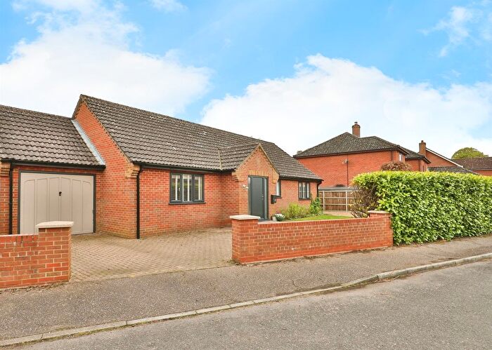 4 Bedroom Detached Bungalow For Sale In All Saints Close, Wicklewood, Wymondham, NR18