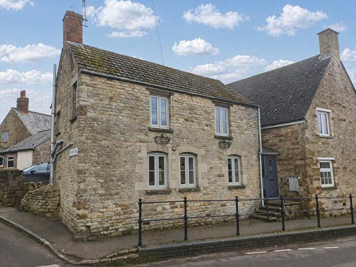 2 Bedroom Link Detached House For Sale In High Street, Gretton, NN17
