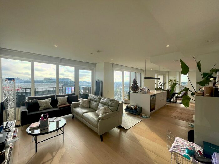 2 Bedroom Flat To Rent In White City Living, London, W12