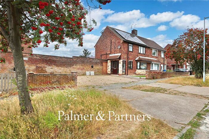 4 Bedroom Semi-Detached House For Sale In Tenby Road, Ipswich, Suffolk, IP2