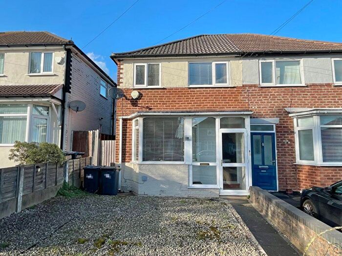2 Bedroom Semi Detached House For Sale In Dyas Road, Great Barr, Birmingham, B44