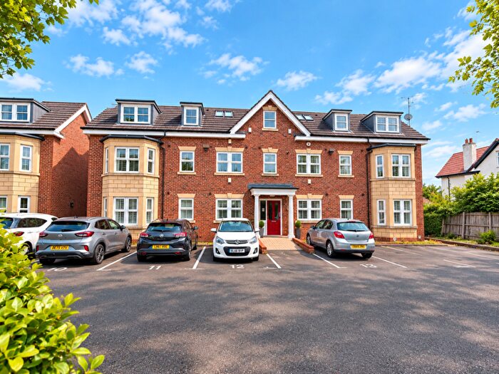 2 Bedroom Flat To Rent In Prenton Lane, Birkenhead, CH42