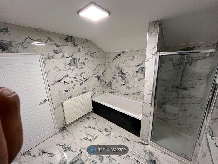 2 Bedroom End Of Terrace House To Rent In Holborn Avenue, Nottingham, NG2