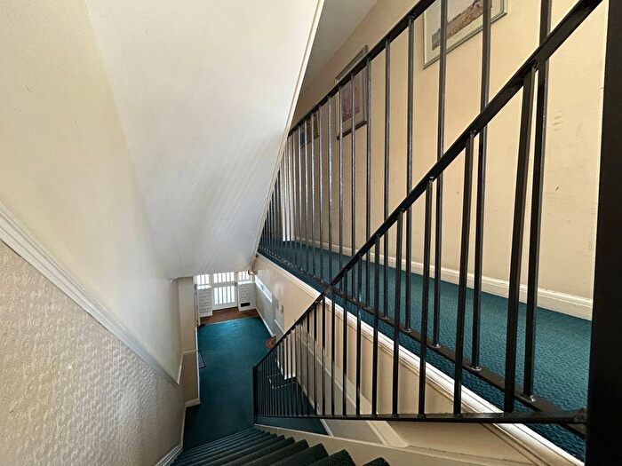 1 Bedroom Flat To Rent In Beach Court, St Mildred's Gardens, Westgate-On-Sea, Kent, CT8