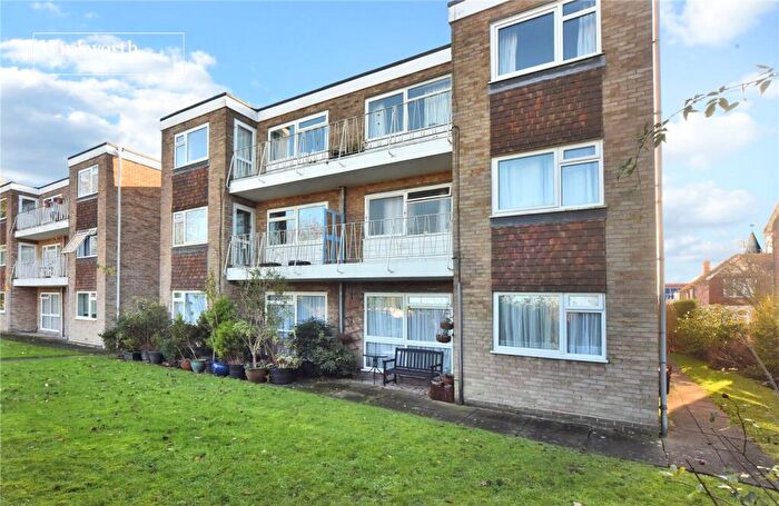 1 Bedroom Apartment For Sale In Robin Hood Lane, Sutton, SM1