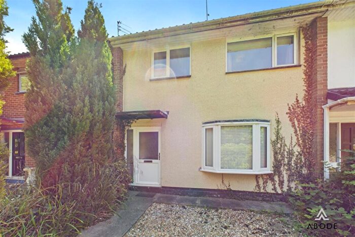 3 Bedroom Terraced House For Sale In Bank Walk, Horninglow, DE13