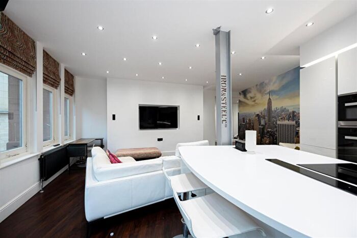 2 Bedroom Flat To Rent In Booth Street, Manchester, M2