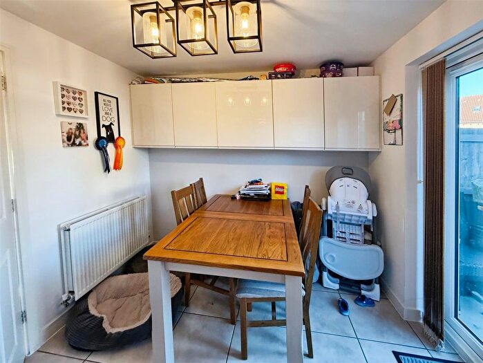 3 Bedroom Terraced House For Sale In Oyster Way, Warsop, Mansfield, NG20