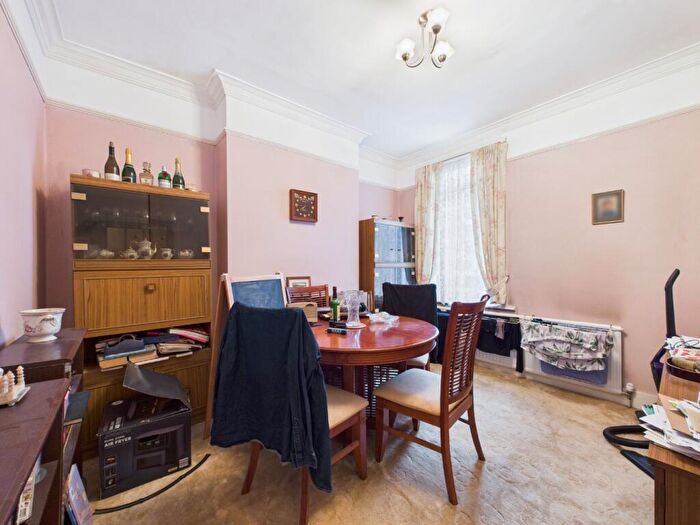 4 Bedroom End Of Terrace House For Sale In London Road, Bromley, Kent, BR1