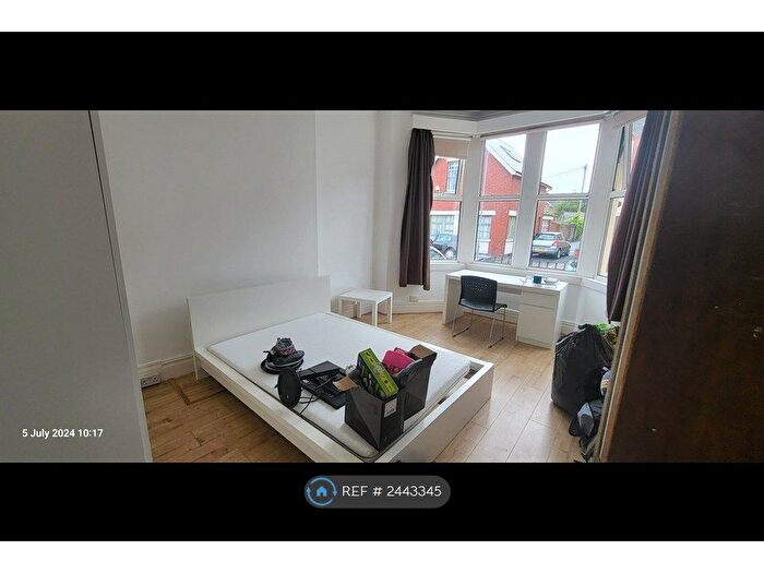6 Bedroom End Of Terrace House To Rent In Hendy Street, Cardiff, CF23