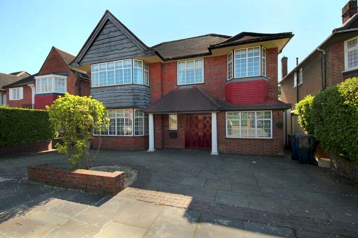 6 Bedroom Detached House To Rent In Beaufort Road, London, W5