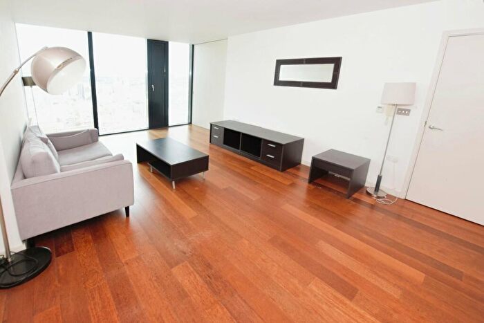 2 Bedroom Flat To Rent In Beetham Tower, Deansgate, Manchester, M3