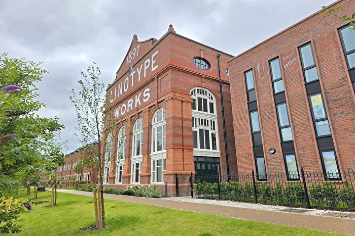 2 Bedroom Flat For Sale In The Engine House Apartments, Altrincham, WA14