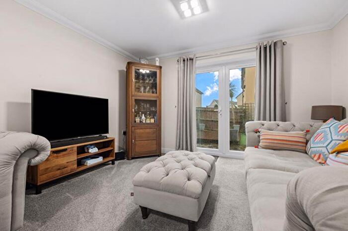 3 Bedroom Terraced House For Sale In Westmacott Road, Weymouth, DT3