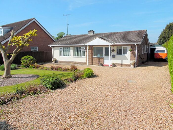 4 Bedroom Detached Bungalow For Sale In Roman Bank, Long Sutton, Spalding, Lincolnshire, PE12