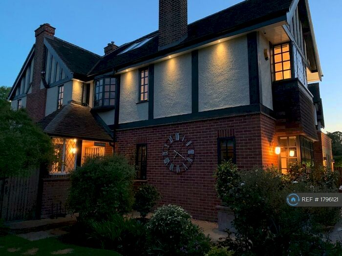 4 Bedroom Detached House To Rent In Lytton Road, Pinner, HA5