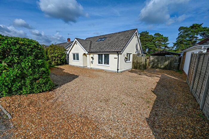 4 Bedroom Chalet For Sale In Glynville Road, Wimborne, BH21