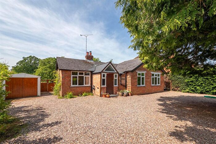 4 Bedroom Detached Bungalow For Sale In Mayswood Road, Wootton Wawen, Henley-in-Arden, B95