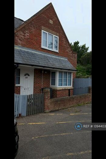 2 Bedroom Semi-Detached House To Rent In Station Road, Birchington, CT7