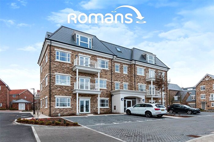 1 Bedroom Flat For Sale In Cedar Lodge, Sundew Avenue, Fleet, GU51