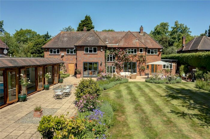 5 Bedroom Detached House For Sale In Shepherds Lane, Hurley, Maidenhead, SL6