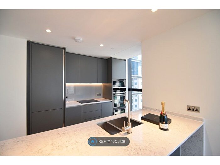 1 Bedroom Flat To Rent In Hampton Tower, London, E14
