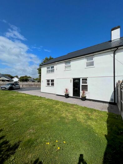 3 Bedroom Semi-Detached House To Rent In Felin Fawr, Abererch, Pwllheli, LL53