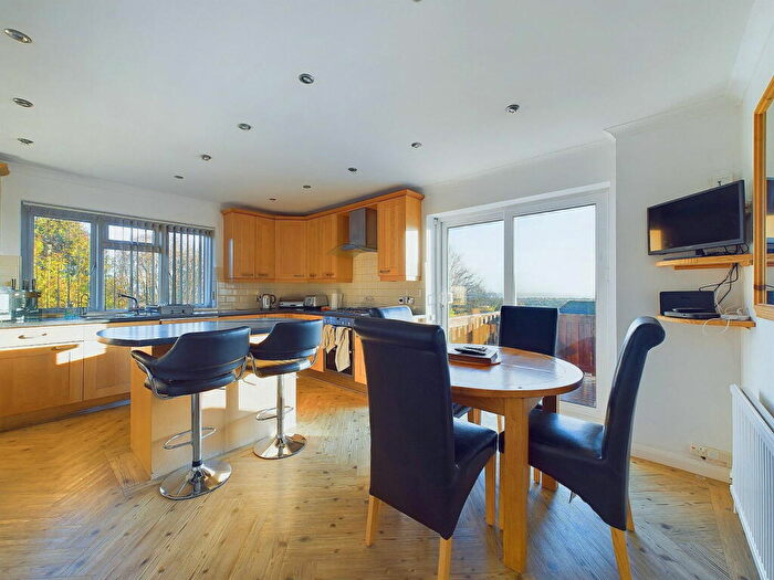 4 Bedroom Detached House For Sale In Mill Road, Northing Lancing, BN15