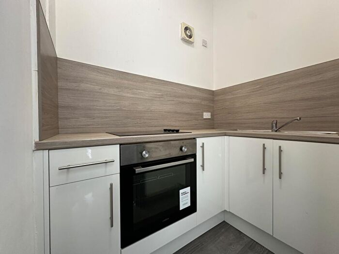 Studio To Rent In Warwick New Road, Leamington Spa, CV32