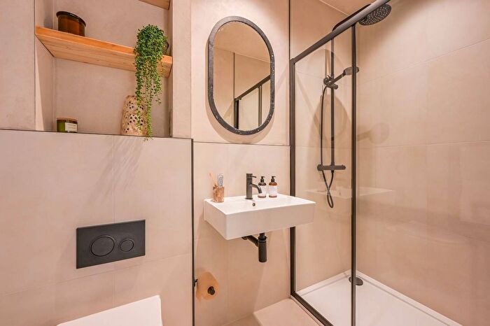 2 Bedroom Property For Sale In Carpenters Yard, Epping, CM16