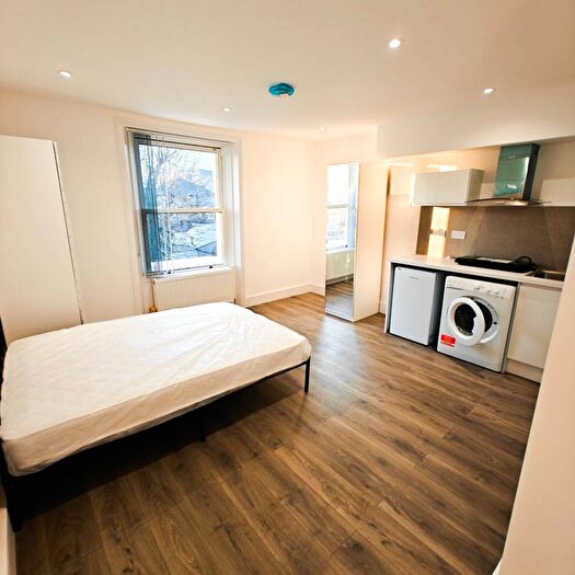 Studio To Rent In Florence Road, Ealing, W5