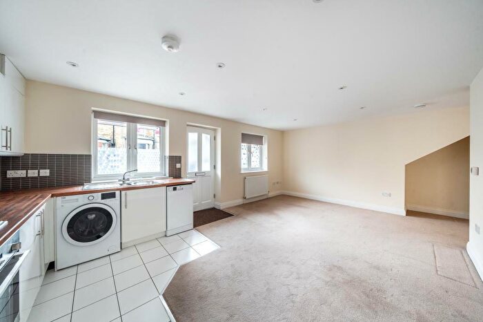 1 Bedroom Flat For Sale In East Oxford, Oxford, OX4