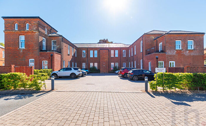 2 Bedroom Flat To Rent In Newport, Isle Of Wight, PO30