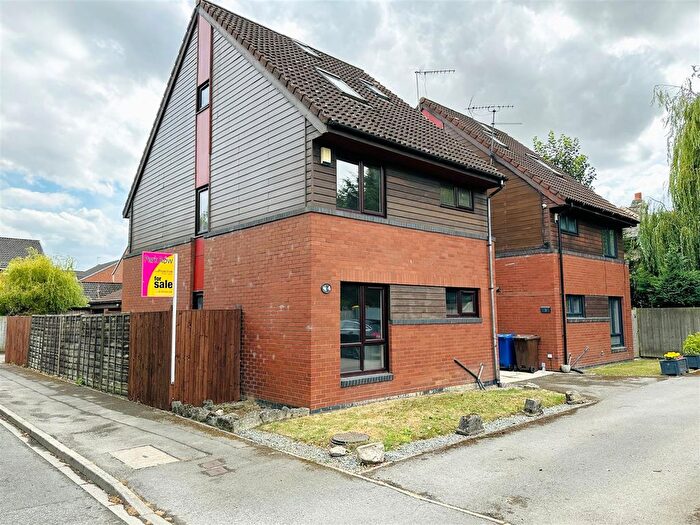 5 Bedroom Detached House For Sale In Cannon Hall Lane, Eggborough, Goole, DN14