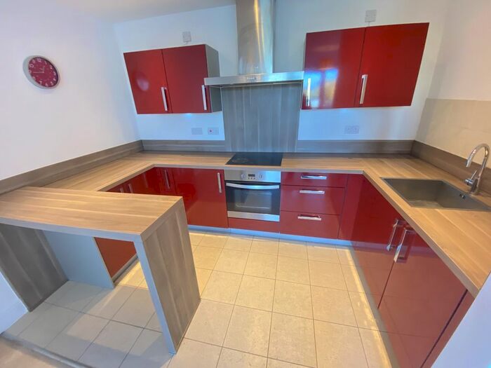 1 Bedroom Flat To Rent In Selskar Court, Newport, Gwent, NP20